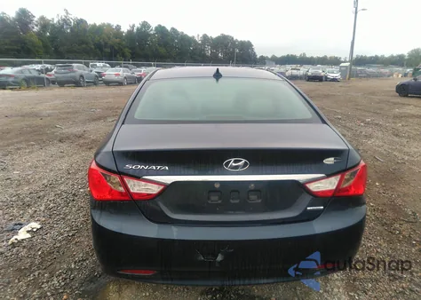 2013 Hyundai Sonata Limited z USA, uszkodzony, nr VIN 5NPEC4AC2DH566358